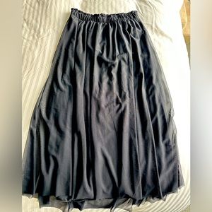 Originality. Size M. Tule skirt, 32inch length.